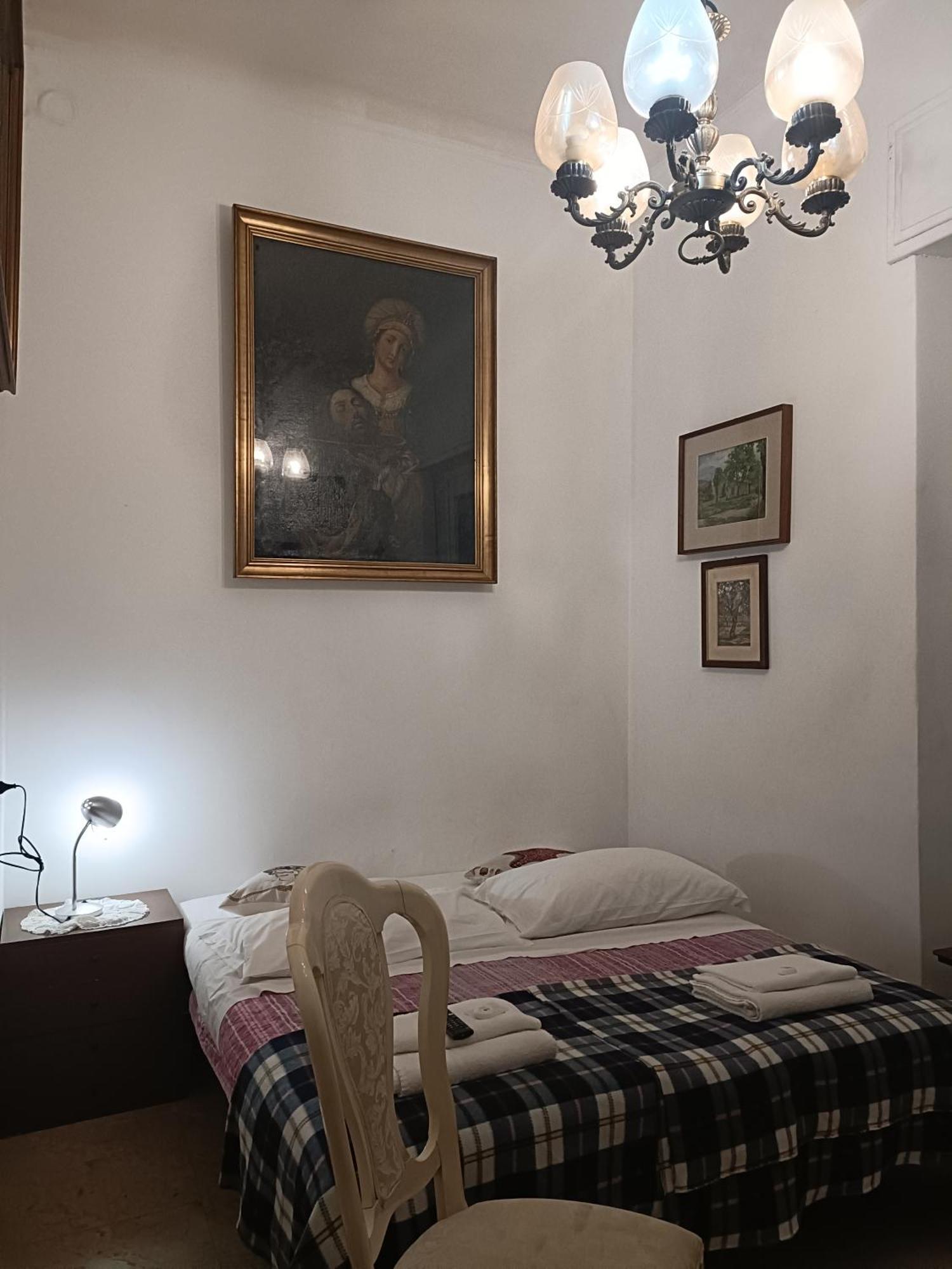 Chez Mavipagi B&B เวโรนา ภายนอก รูปภาพ